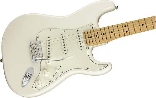 Fender Player Stratocaster MN Polar White Электрогитара.