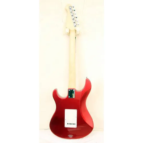 Yamaha Pacifica012 RM Электрогитара.
