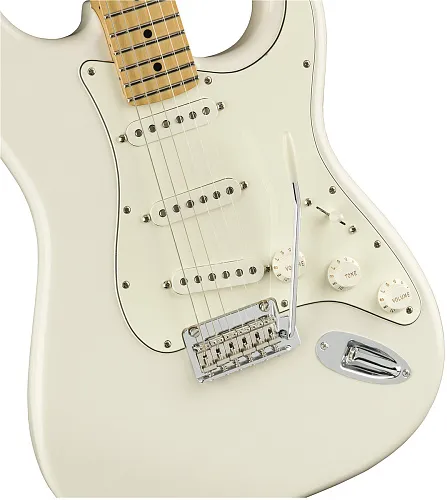 Fender Player Stratocaster MN Polar White Электрогитара.